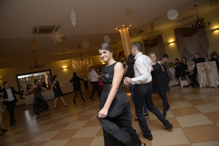 Studniówka ZS w Dobrzyniu nad Wisłą [foto]