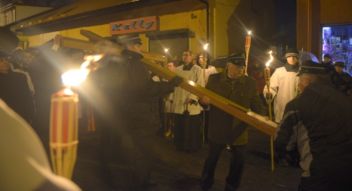 Droga krzyżowa ulicami miasta [foto]