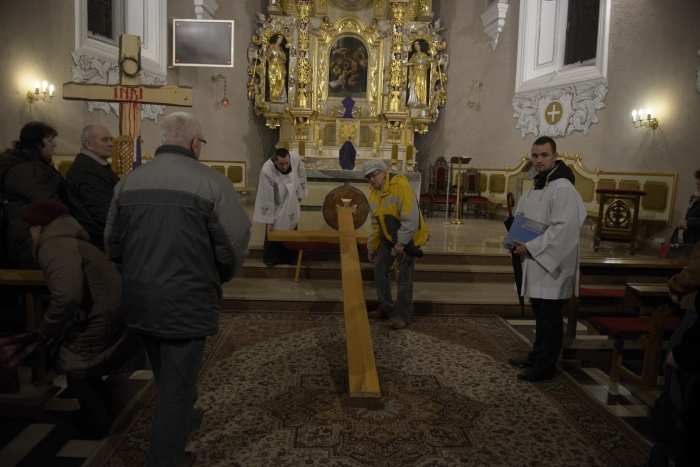 Droga krzyżowa ulicami miasta [foto]