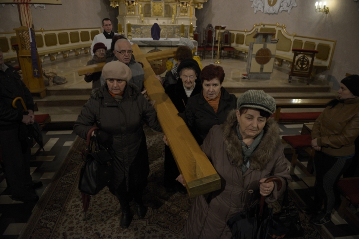 Droga krzyżowa ulicami miasta [foto]