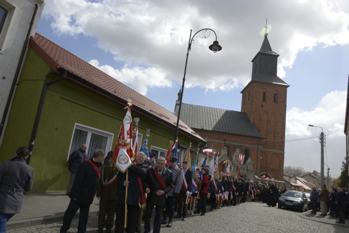 Odsłonięto tablicę ku czci pomordowanych - fotoreportaż