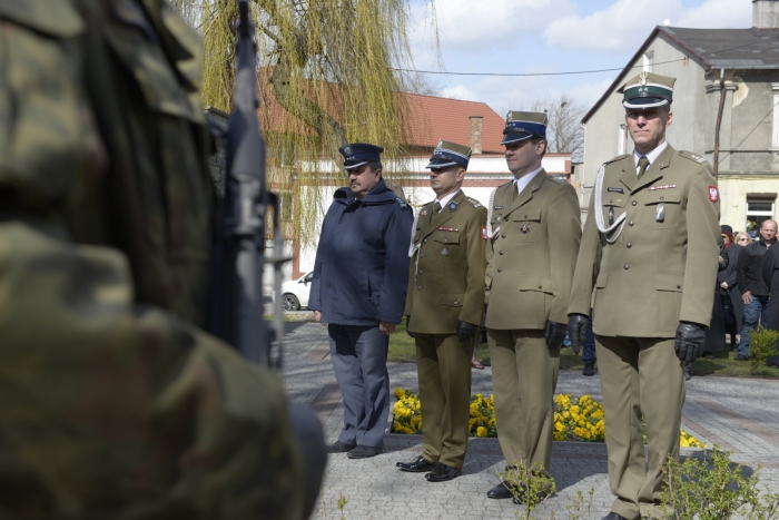 Odsłonięto tablicę ku czci pomordowanych - fotoreportaż