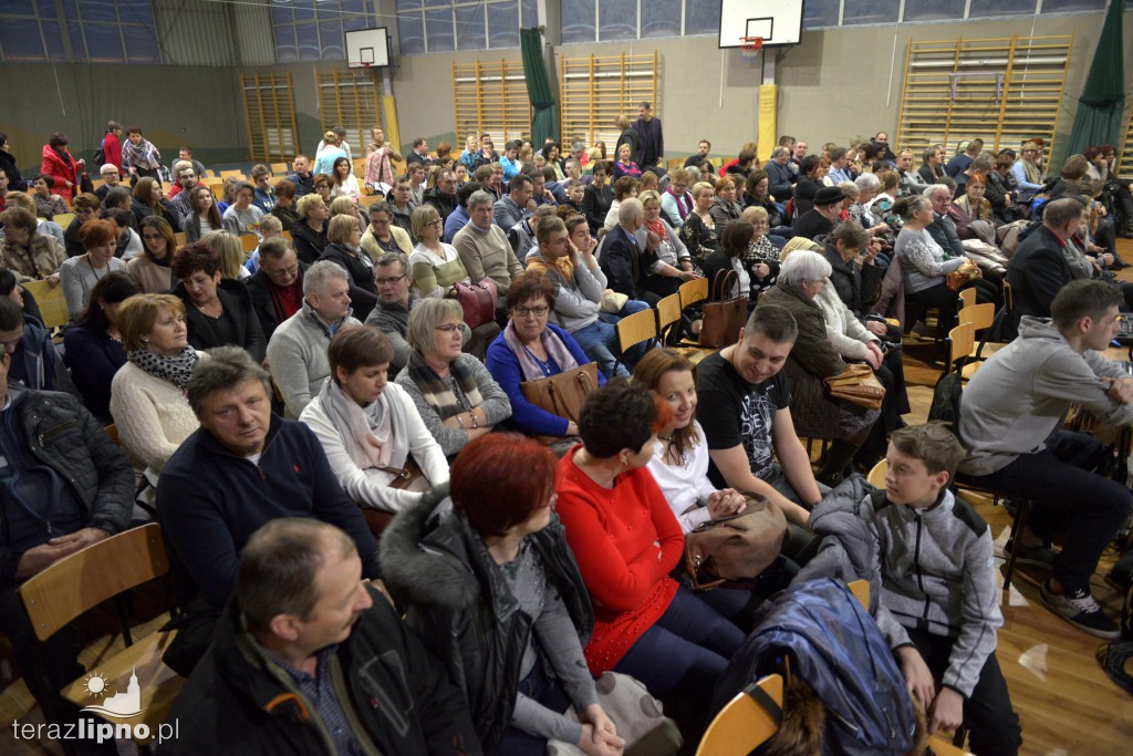 Występ kabaretu Łowcy.B