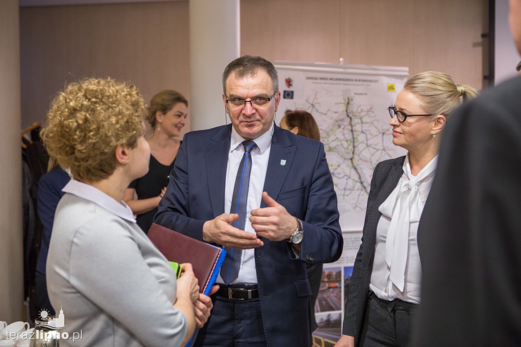 Podpisanie umowy na budowę DW559