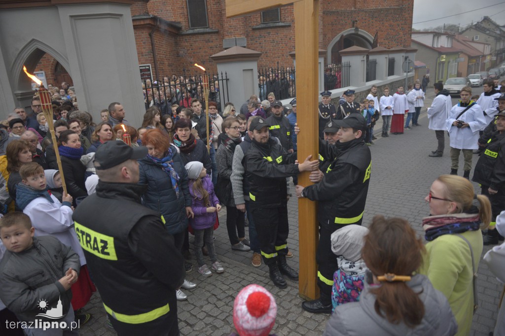 Droga Krzyżowa przeszła ulicami Lipna