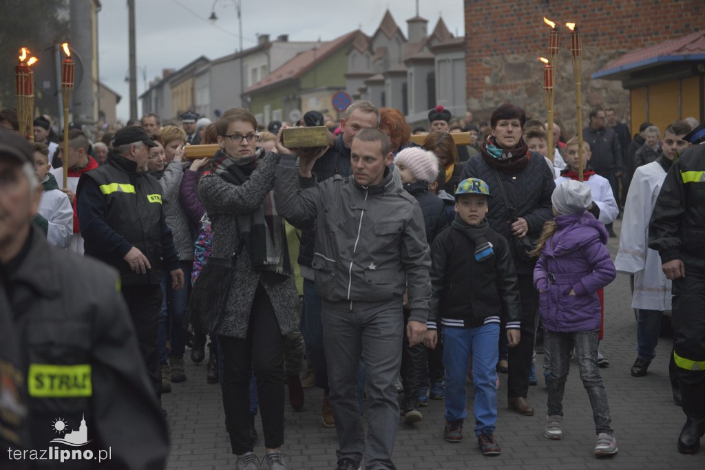 Droga Krzyżowa przeszła ulicami Lipna