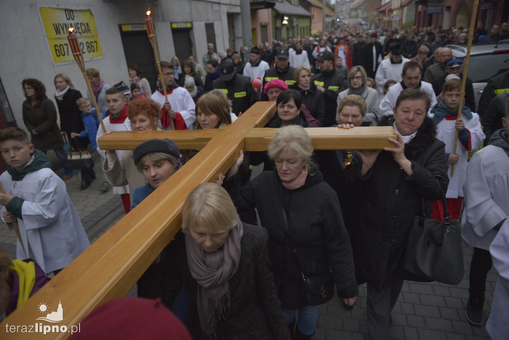 Droga Krzyżowa przeszła ulicami Lipna