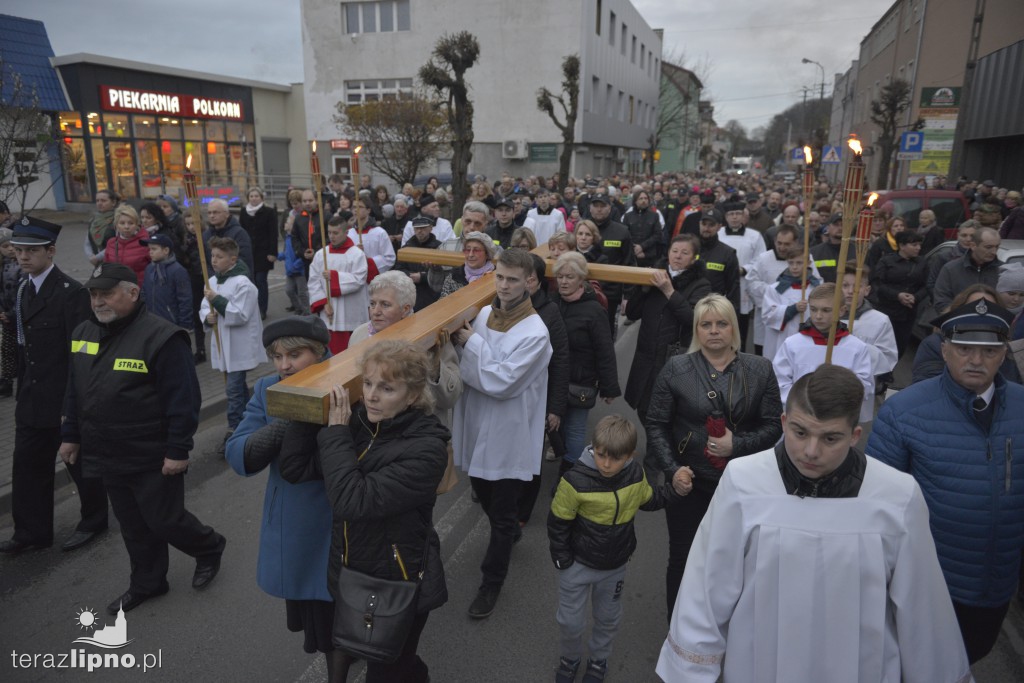 Droga Krzyżowa przeszła ulicami Lipna