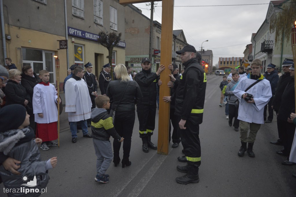 Droga Krzyżowa przeszła ulicami Lipna