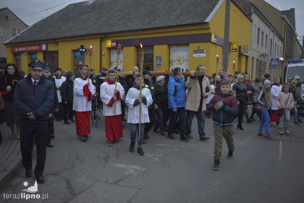 Droga Krzyżowa przeszła ulicami Lipna