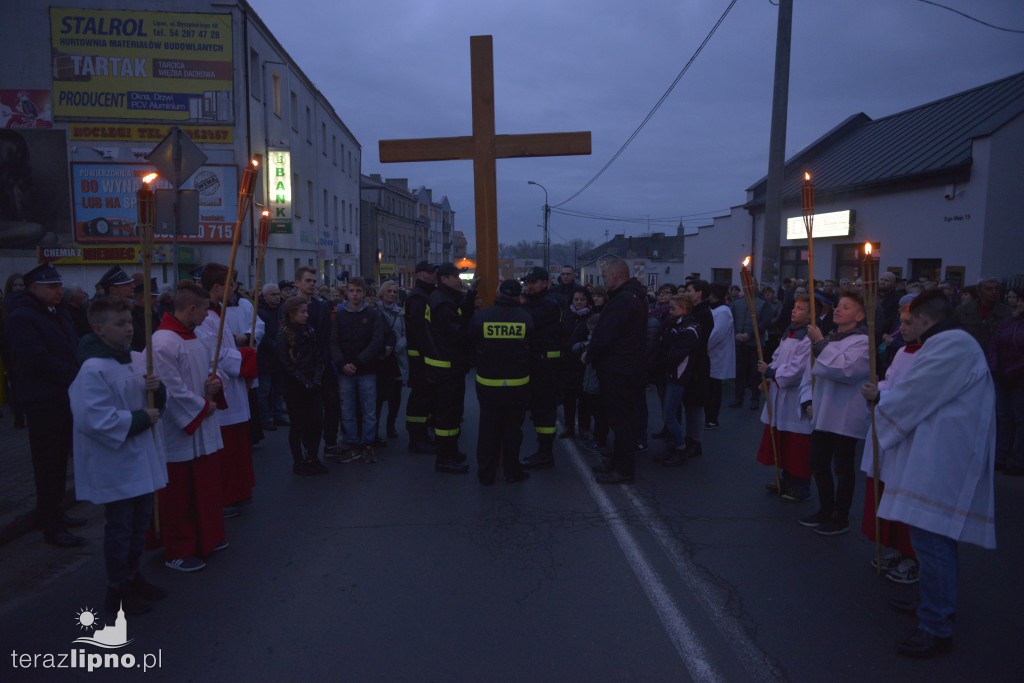 Droga Krzyżowa przeszła ulicami Lipna