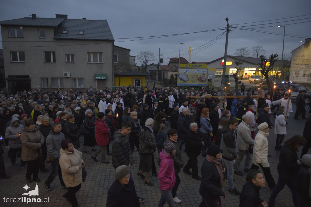 Droga Krzyżowa przeszła ulicami Lipna