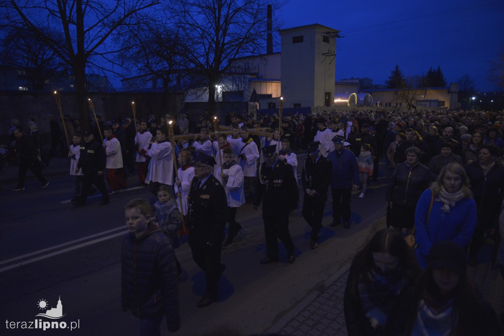 Droga Krzyżowa przeszła ulicami Lipna