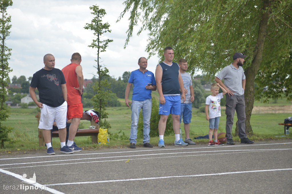 Turniej koszykarskich trójek w Lipnie