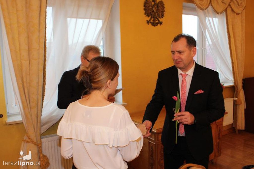 Rozdanie dyplomów w Ratuszu