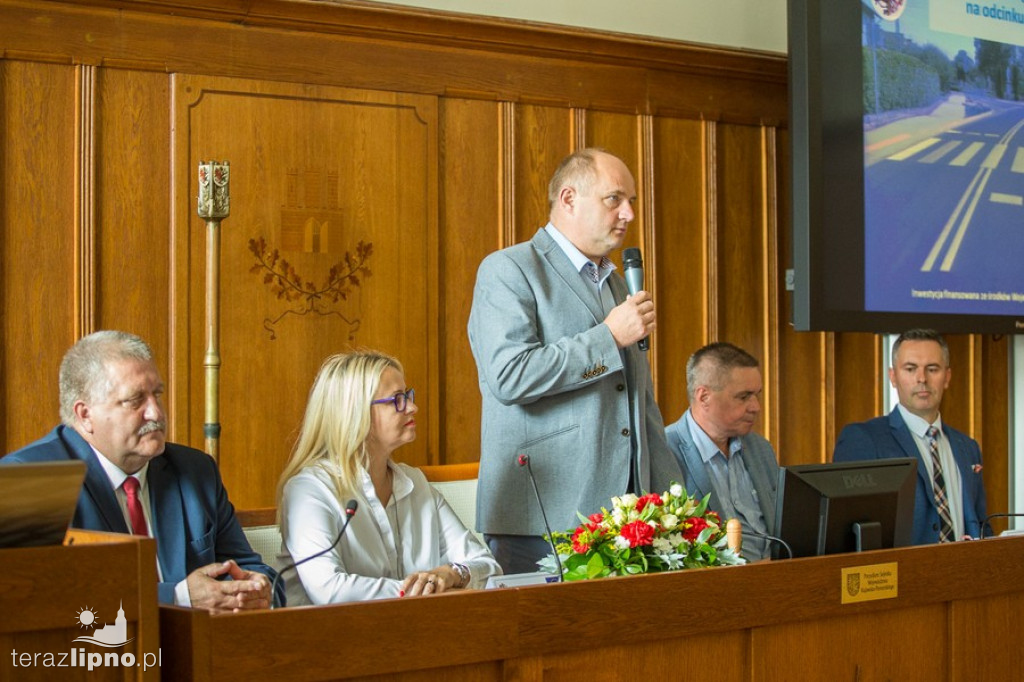 Przebudowa DW 558. Podpisanie umowy