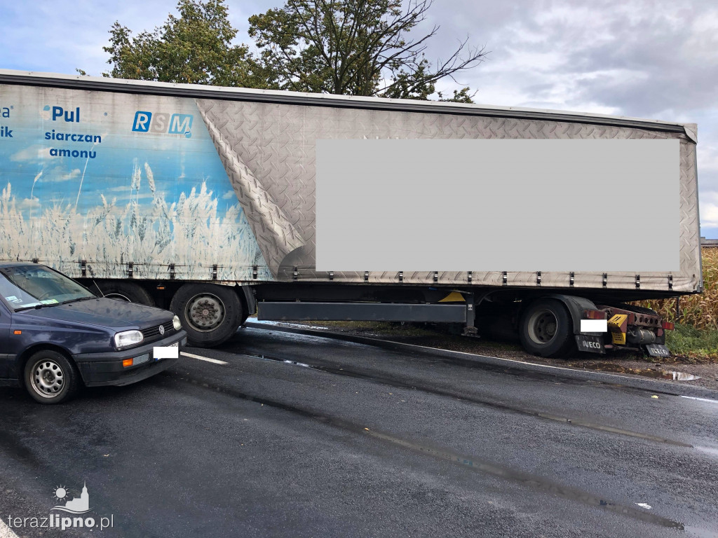 Tir zablokował DK nr 67 w Białowieżynie