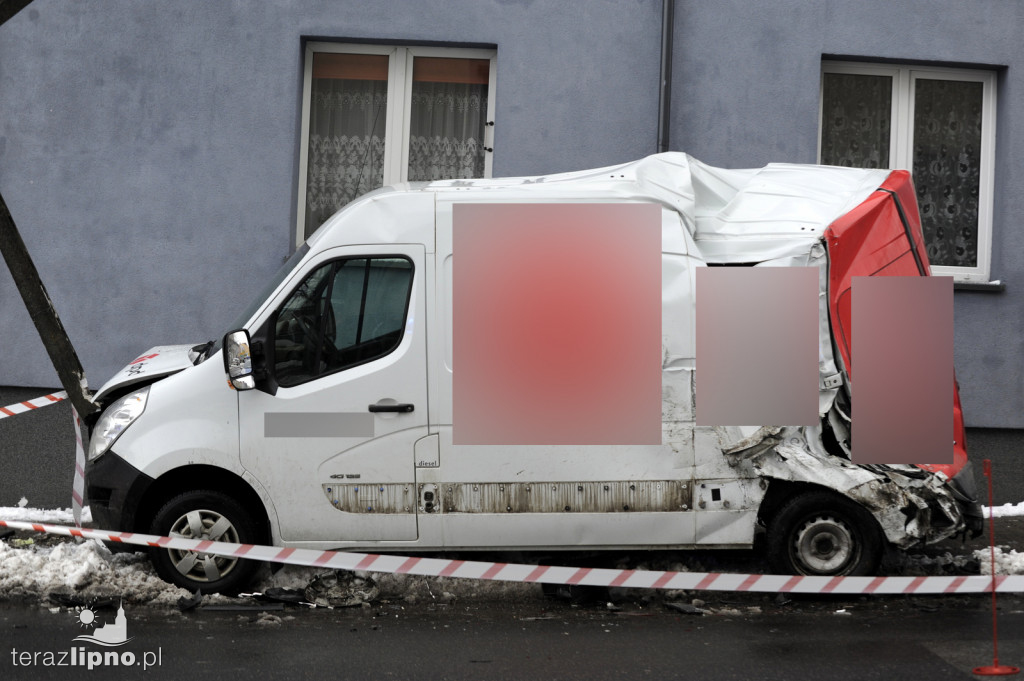 Ciężarówka uderzyła w busa