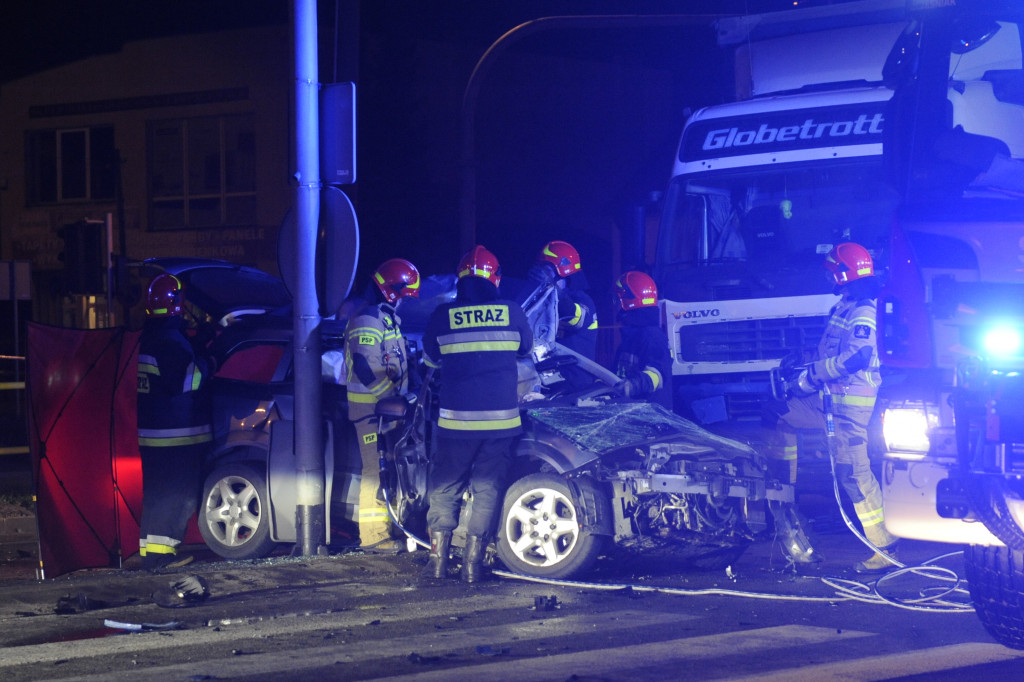 Śmiertelny wypadek na światłach
