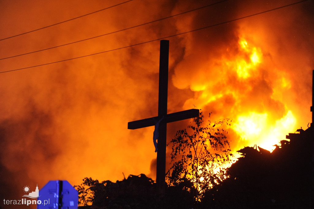 Pożar składowiska w Suradowie