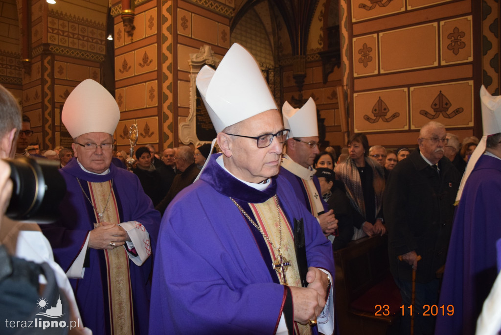 Pogrzeb bpa Bronisława Dembowskiego
