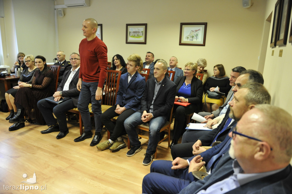 Podziękowania podczas sesji Rady Powiatu