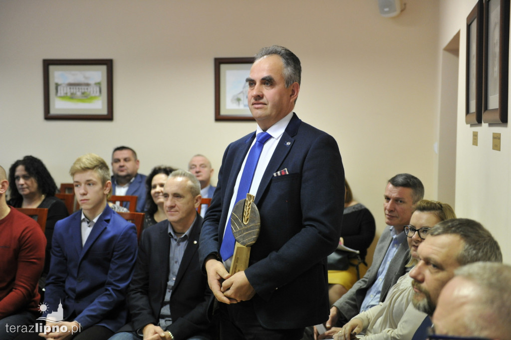 Podziękowania podczas sesji Rady Powiatu
