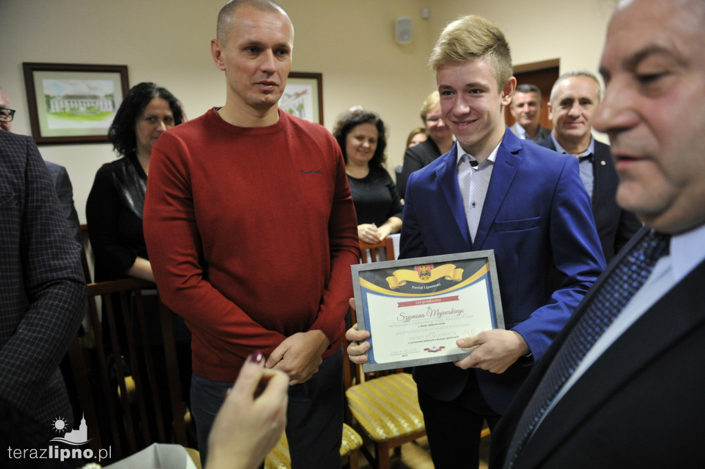 Podziękowania podczas sesji Rady Powiatu