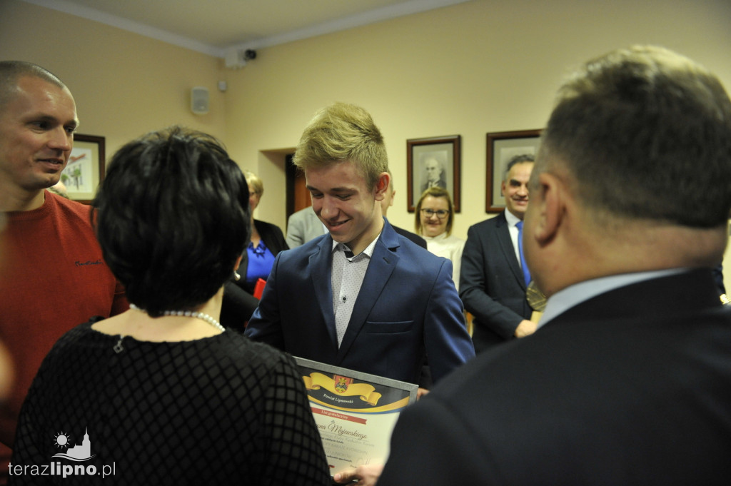 Podziękowania podczas sesji Rady Powiatu