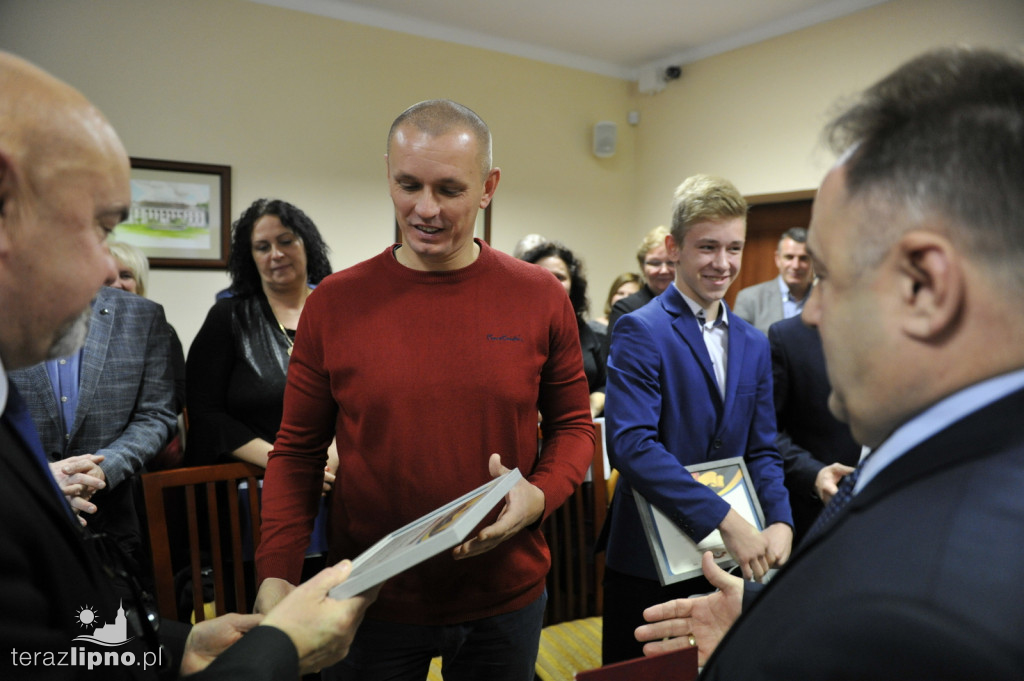 Podziękowania podczas sesji Rady Powiatu
