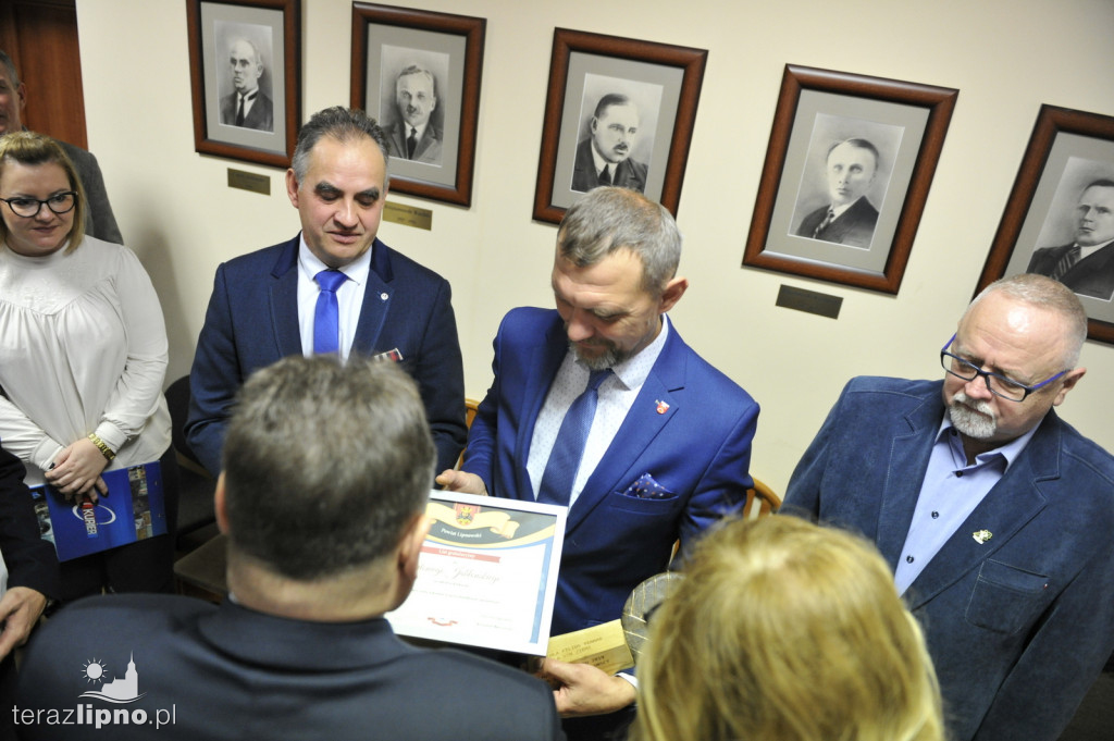 Podziękowania podczas sesji Rady Powiatu