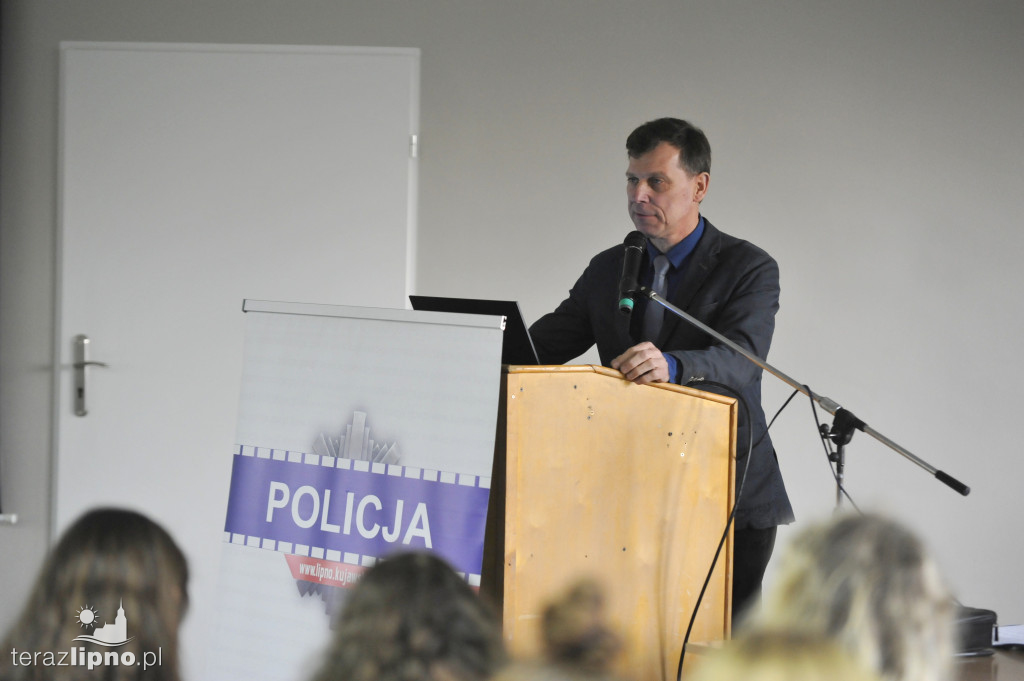 Debata społeczna w ZST w Lipnie