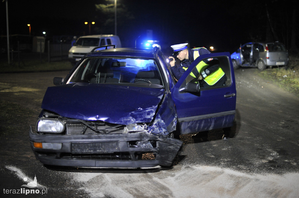 Volkswagen uderzył w opla na Wyszyńskiego