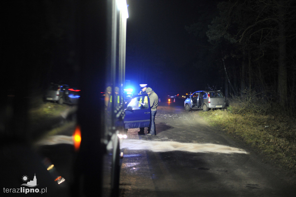 Volkswagen uderzył w opla na Wyszyńskiego