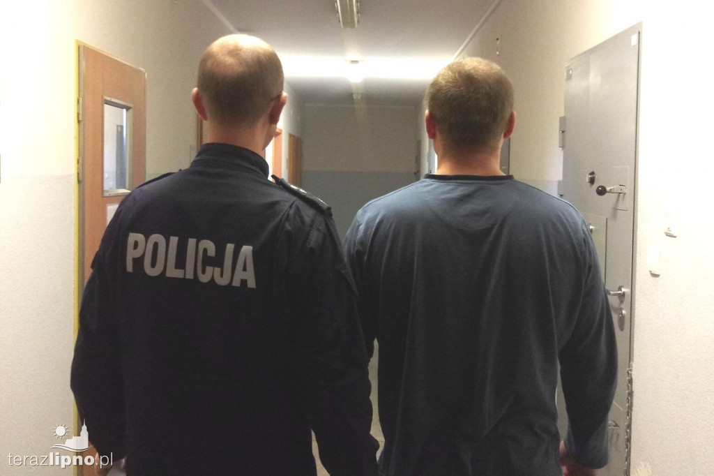 Trzech mężczyzn strzelało w kierunku pojazdu