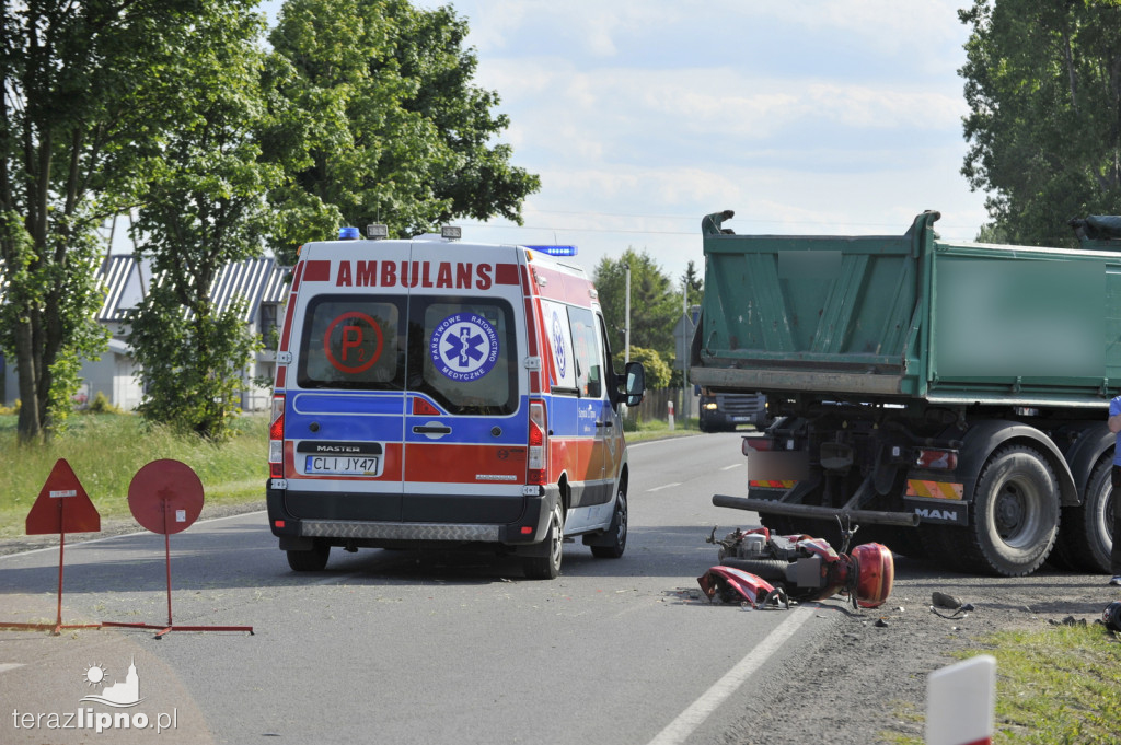 Zderzenie motoroweru i ciężarówki na DK 67