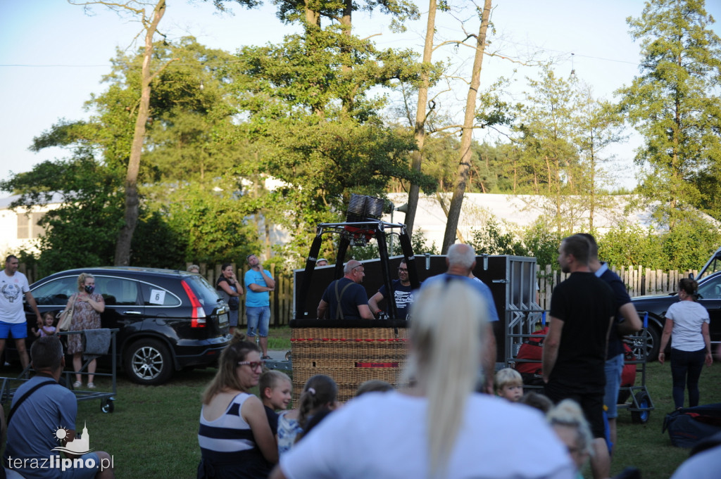 Panorama z lotu ptaka. Festiwal balonów w Lipnie