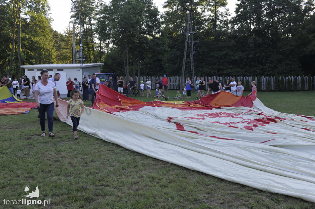 Panorama z lotu ptaka. Festiwal balonów w Lipnie