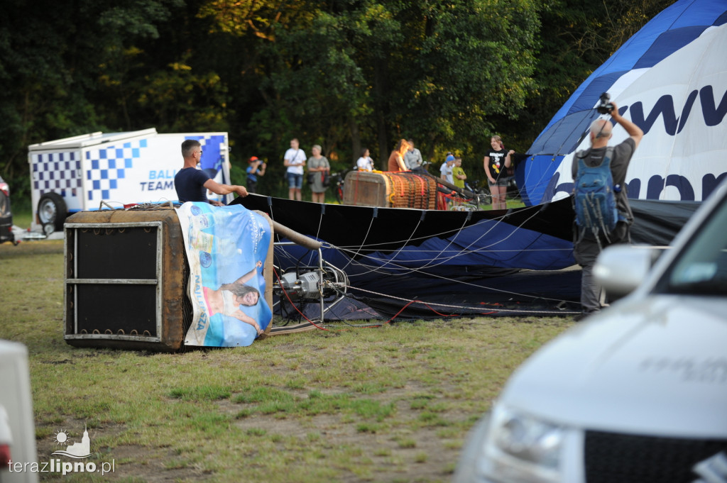 Panorama z lotu ptaka. Festiwal balonów w Lipnie