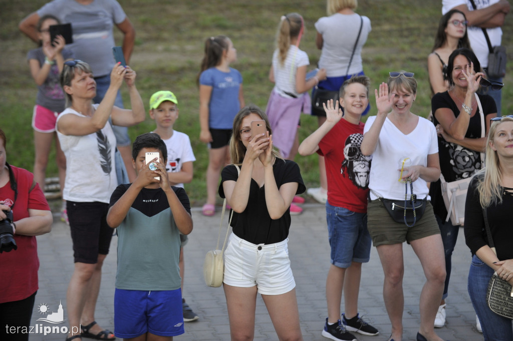 Panorama z lotu ptaka. Festiwal balonów w Lipnie