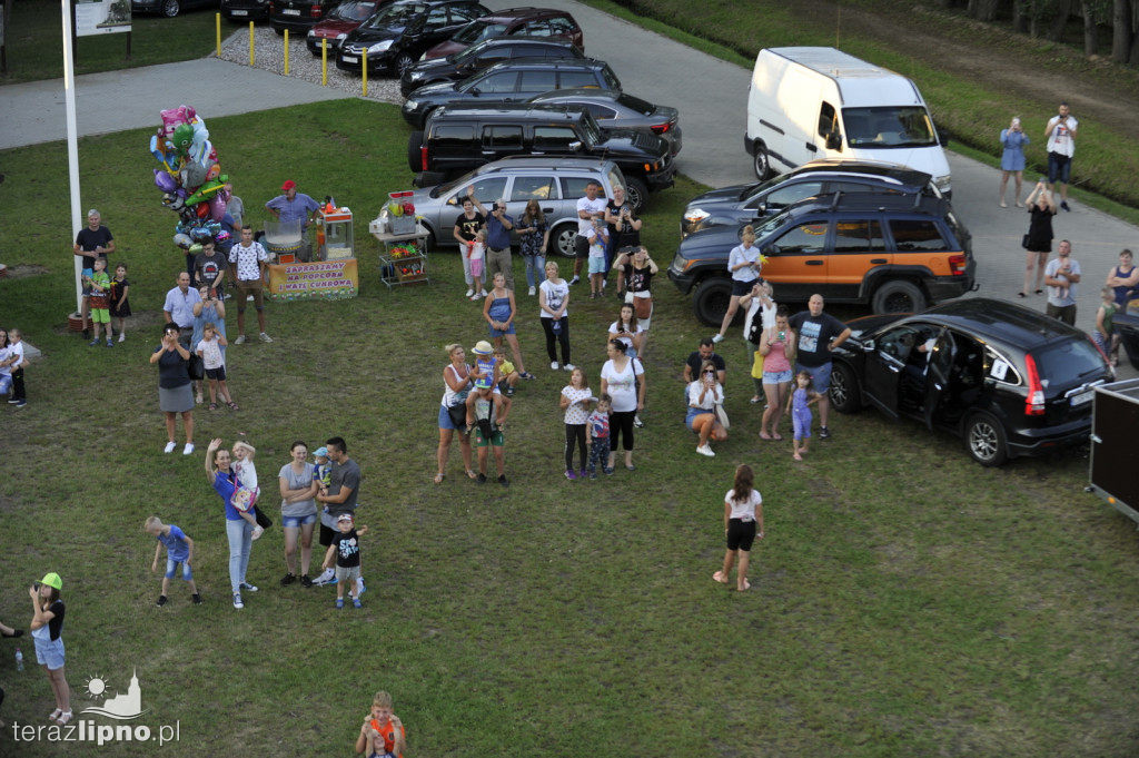 Panorama z lotu ptaka. Festiwal balonów w Lipnie