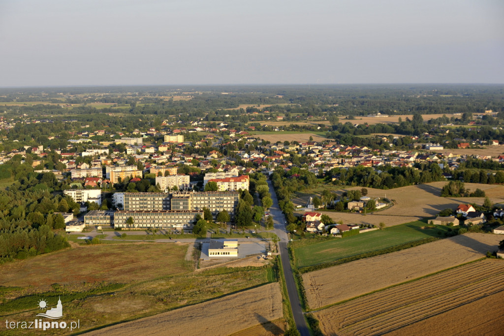 Panorama z lotu ptaka. Festiwal balonów w Lipnie
