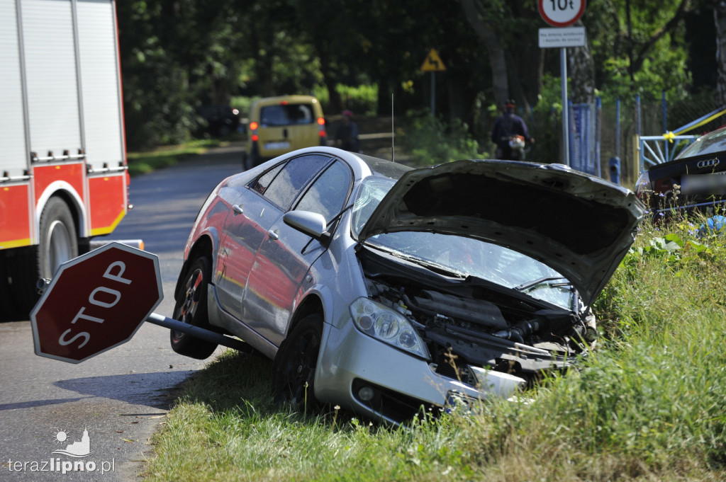 Zderzenie audi i nissana w Jastrzębiu