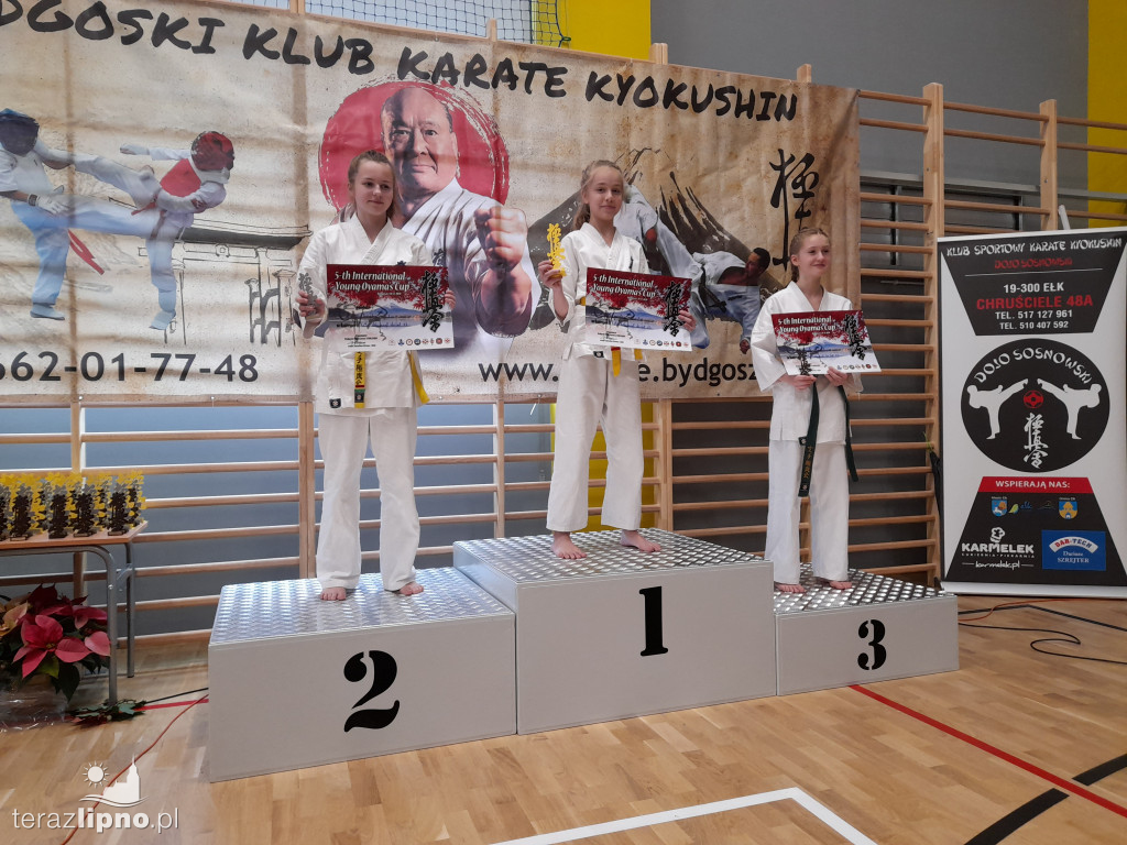 Udane zawody naszych karateków