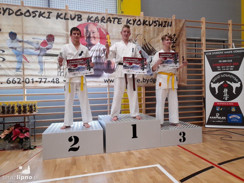 Udane zawody naszych karateków