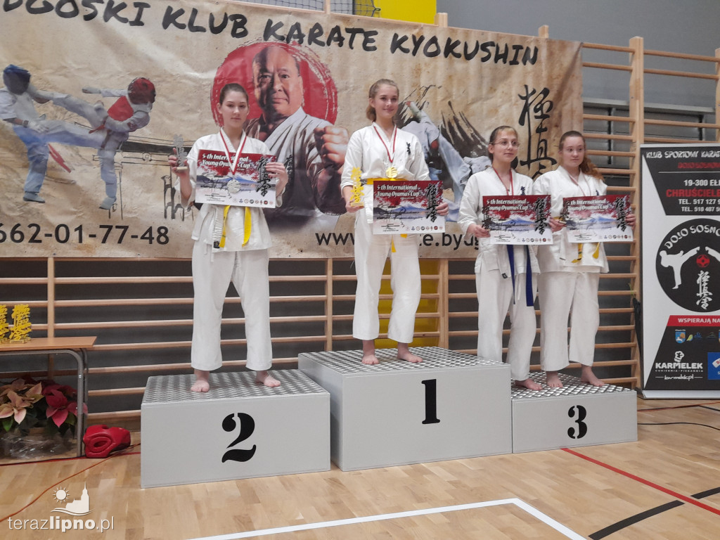 Udane zawody naszych karateków