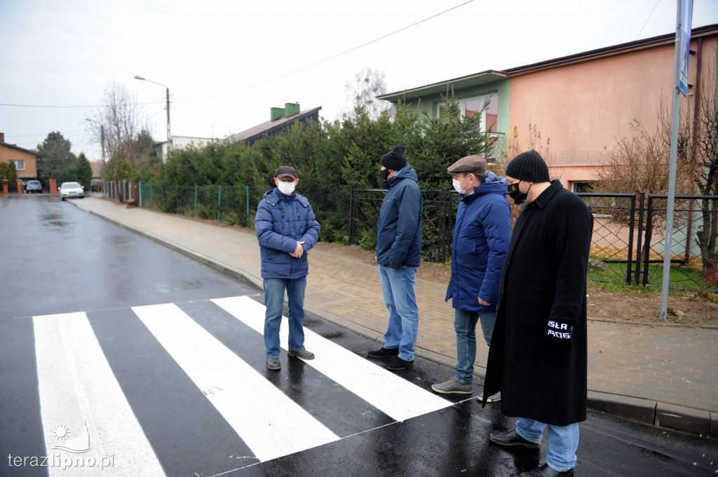 Oddanie drogi na osiedlu kwiatów w Lipnie