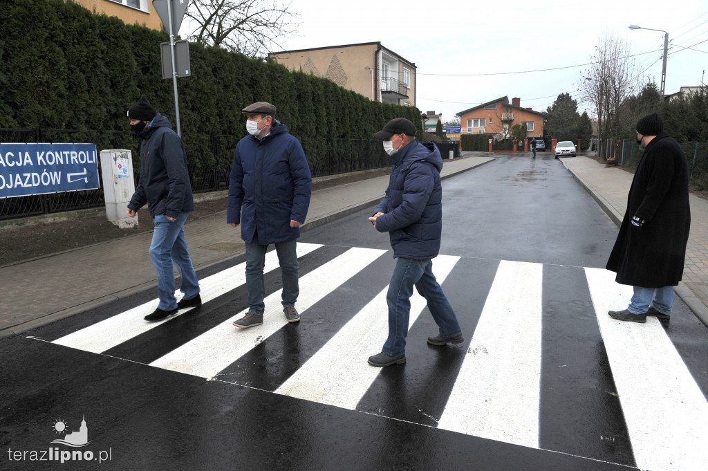 Oddanie drogi na osiedlu kwiatów w Lipnie