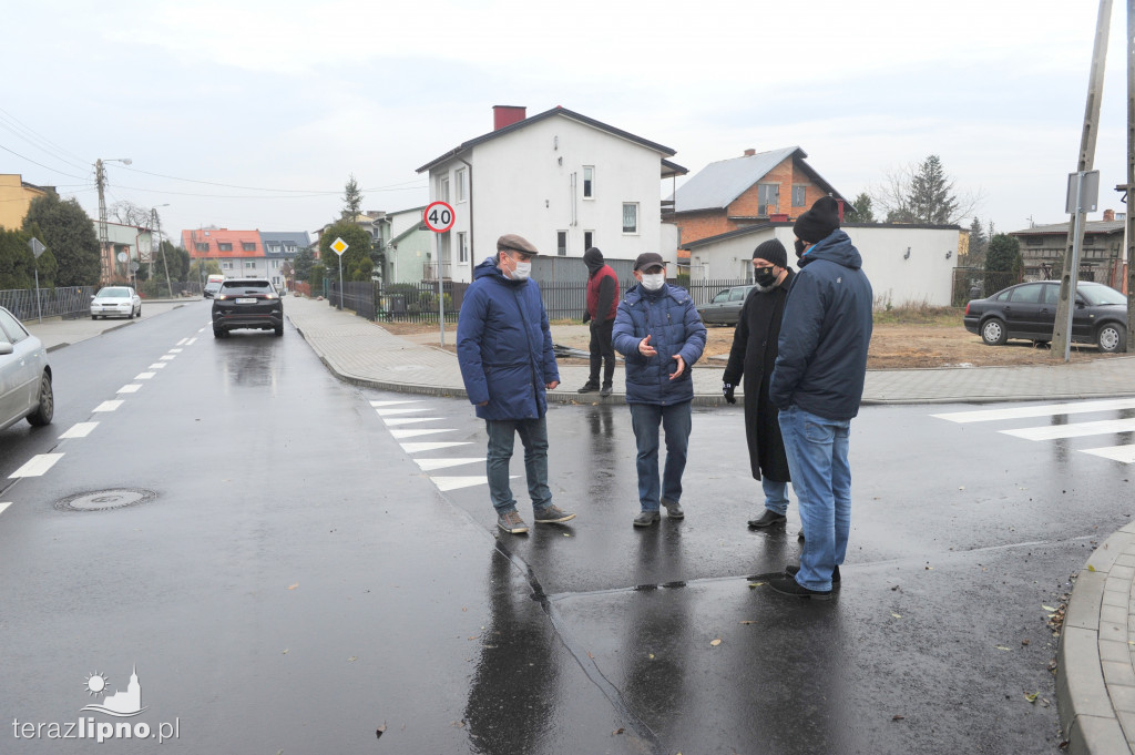 Oddanie drogi na osiedlu kwiatów w Lipnie