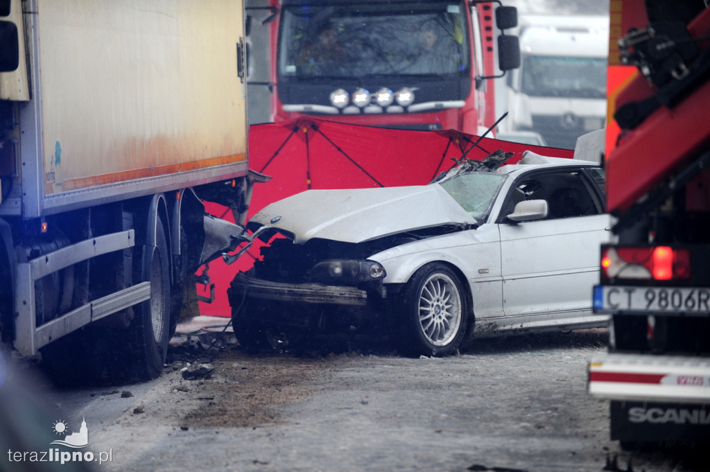 Tragiczny wypadek na dw 557 w Okręgu